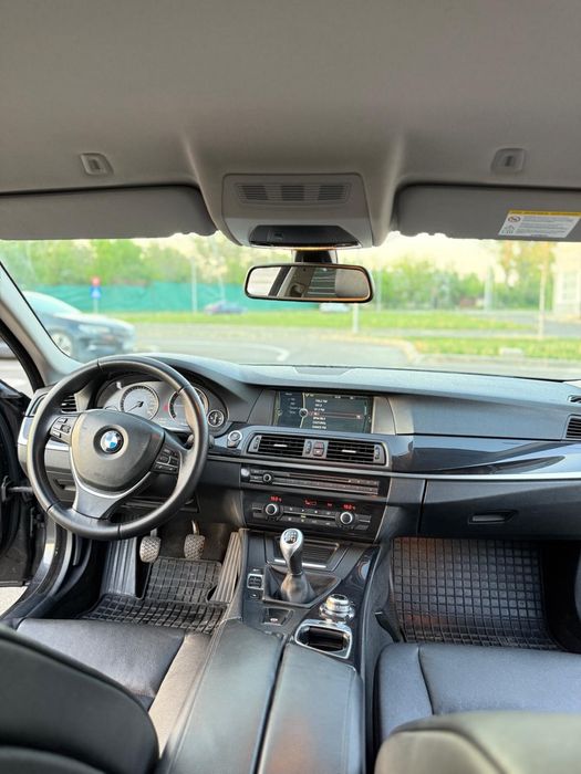 Vând BMW F10 520D