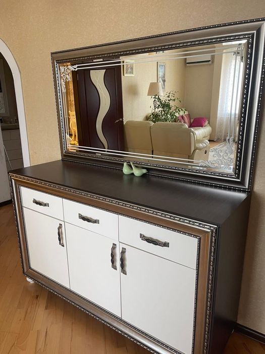 Гостиный гарнитур из дерева