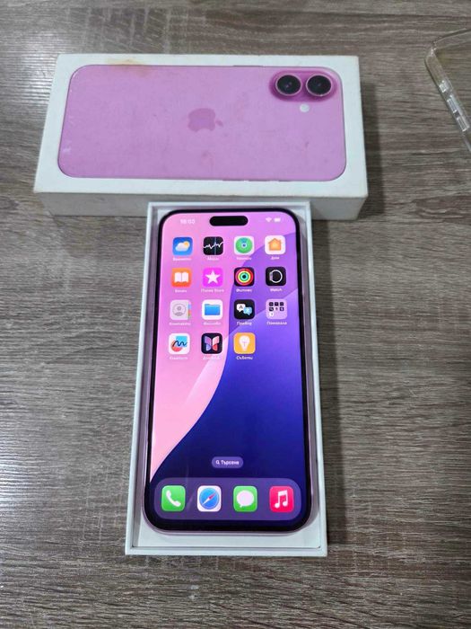 iPhone 16 Plus 256 GB pink