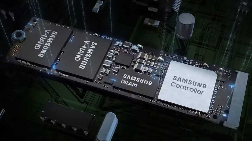 vand SSD SAMSUNG 1000GB 1TB 1TERRA NVME M.2 2280 pcie pci express pentru desktop sau laptop model PM9A1 putere INDUSTRIAL GRADE POWER