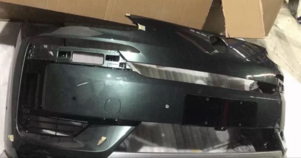 Бампер Denza N9.