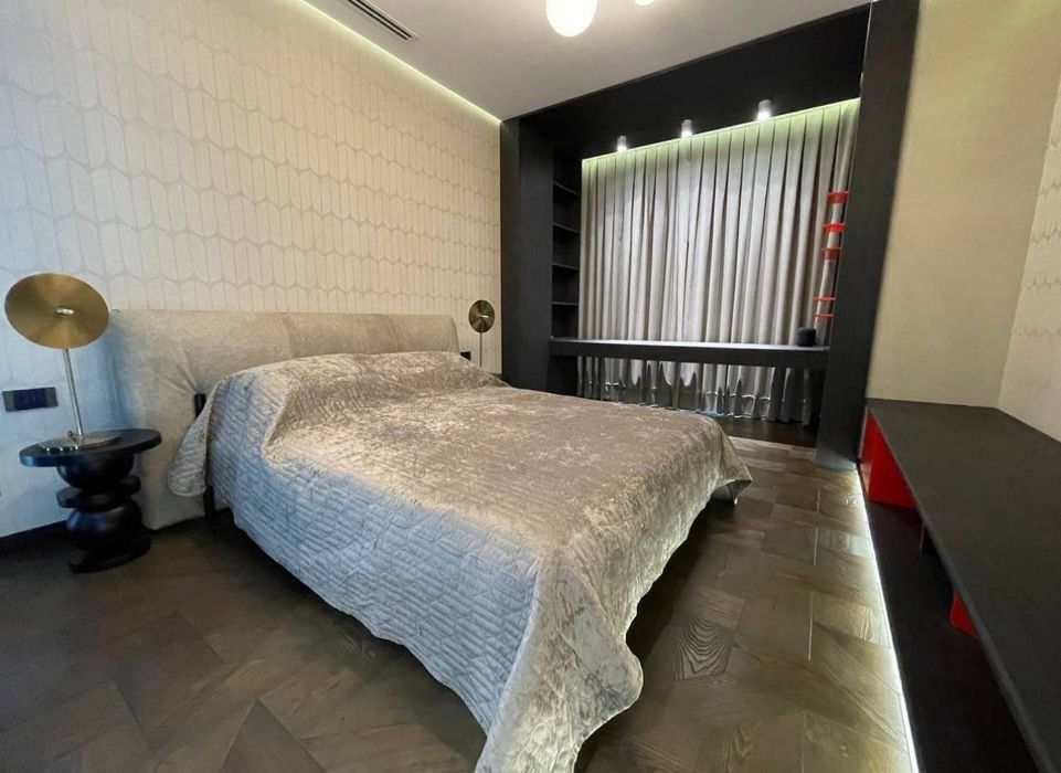 Продаётся квартира в ЖК Mirabad Avenue пентхаус с видом на двор!!!