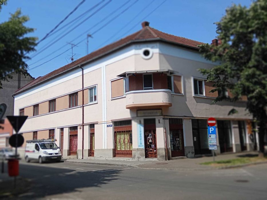 Proprietar închiriez apartament M.Viteazu 23 Satu Mare -Design to Rent