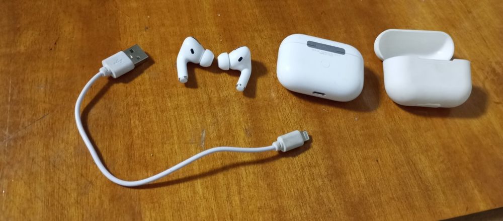 Продам айрподс 2