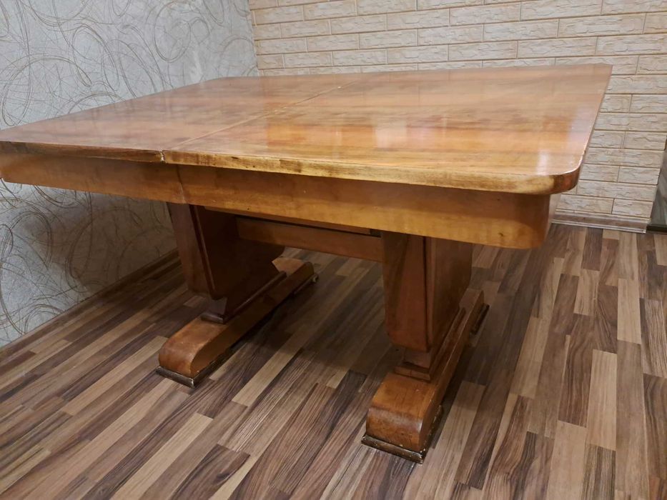 Масивна / Ретро /  Красива Кухненска Разтегателна Маса от Дърво