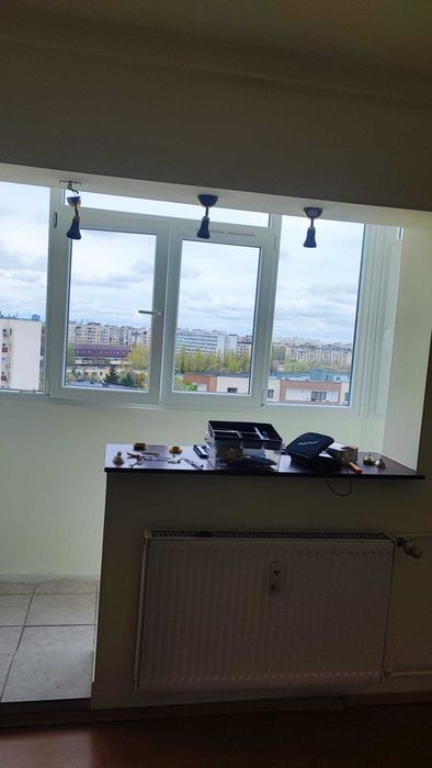 Apartament 2 cam de inchiriat, nelocuit, renovat in bloc reabilitat!