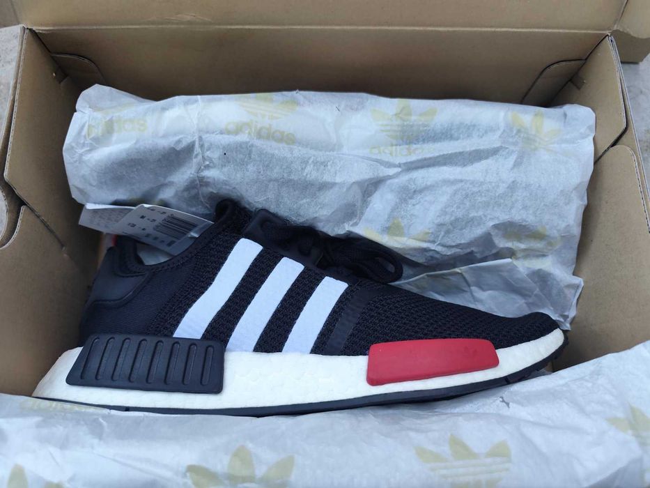 Мъжки маратонки  ADIDAS NMD R1   Оригинални   EU44