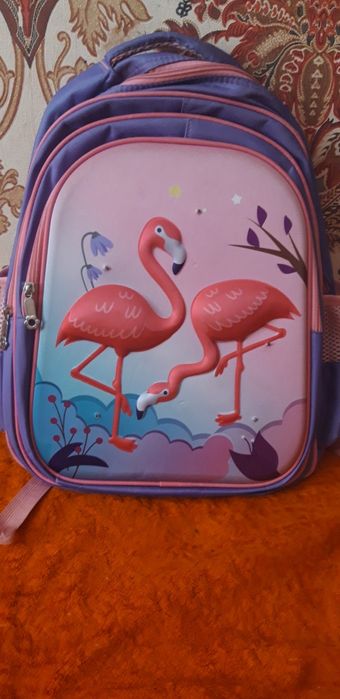 Продам школьный рюкзак для девочек