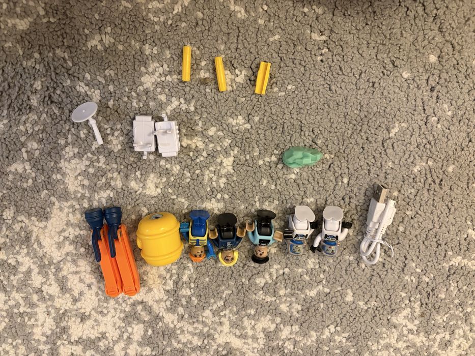 Sine si trenulete din lemn