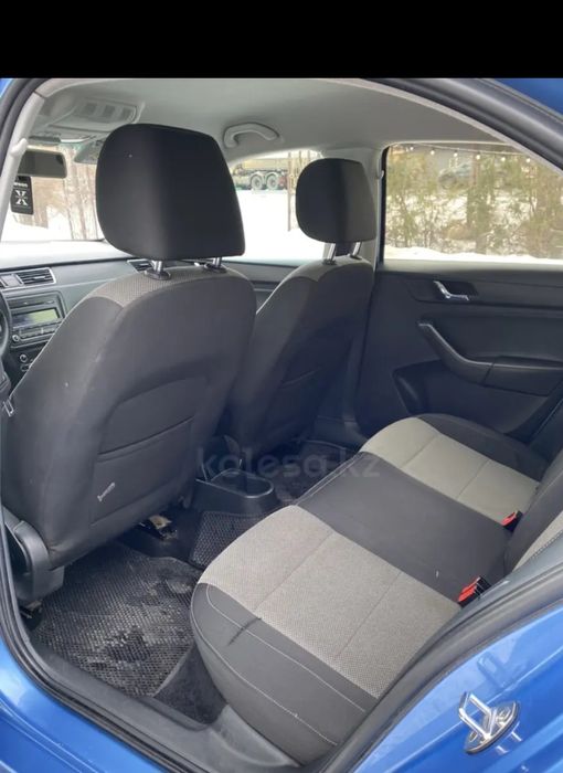 Продам skoda rapid