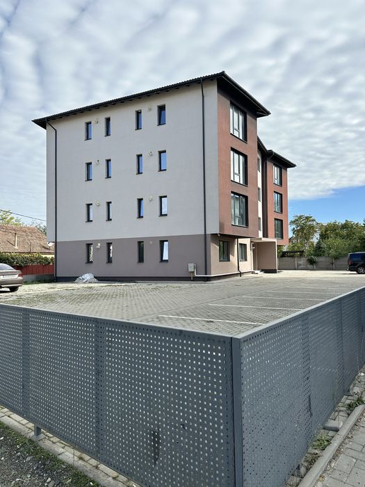 Proprietar, vand apartament