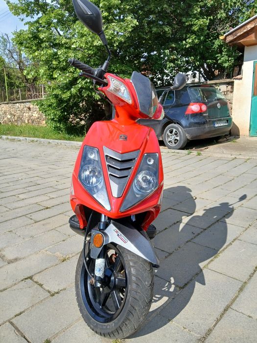 Скутер Explorer, 50 кб.