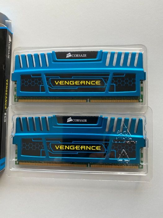 Memorie Corsair Vengeance Blue 8GB DDR3 1600Mhz Dual Channel