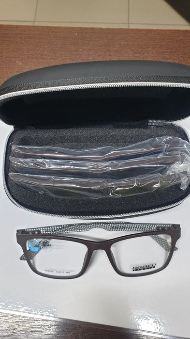 Оправа очки с насадками
