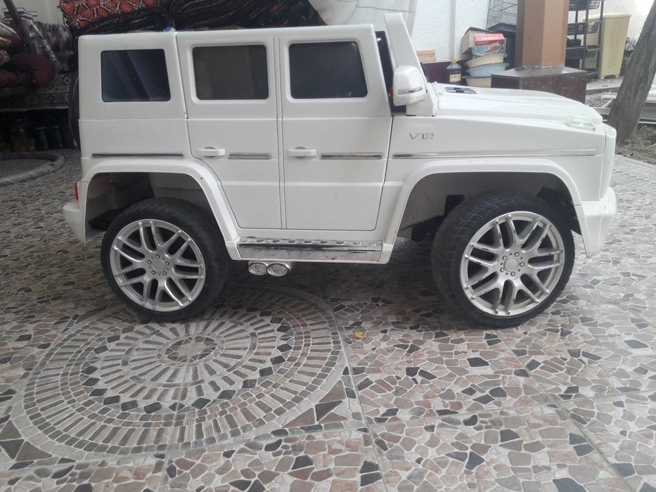 AMG detskaya mashina elektronaya