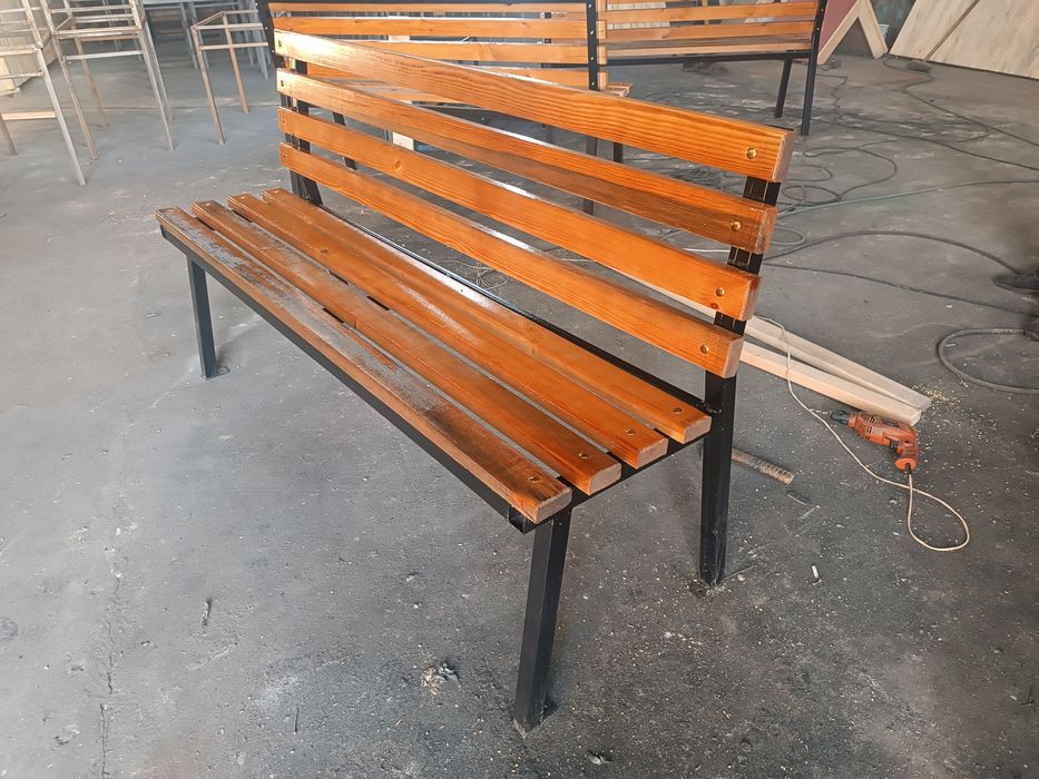 Лавочки со спинкой