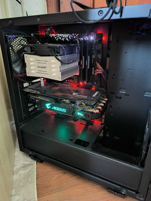 Продавам Компютър 1080 8gb i5-8600k 16 gb ram