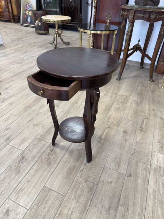 Măsuță din lemn cu sertaras