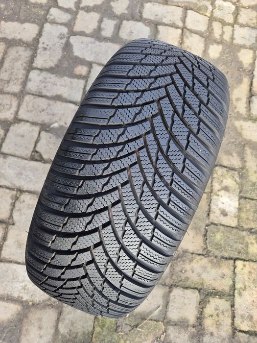 O bucată 225/50 R17 M+S iarnă - una Michelin Firestone Hankook Yokoham