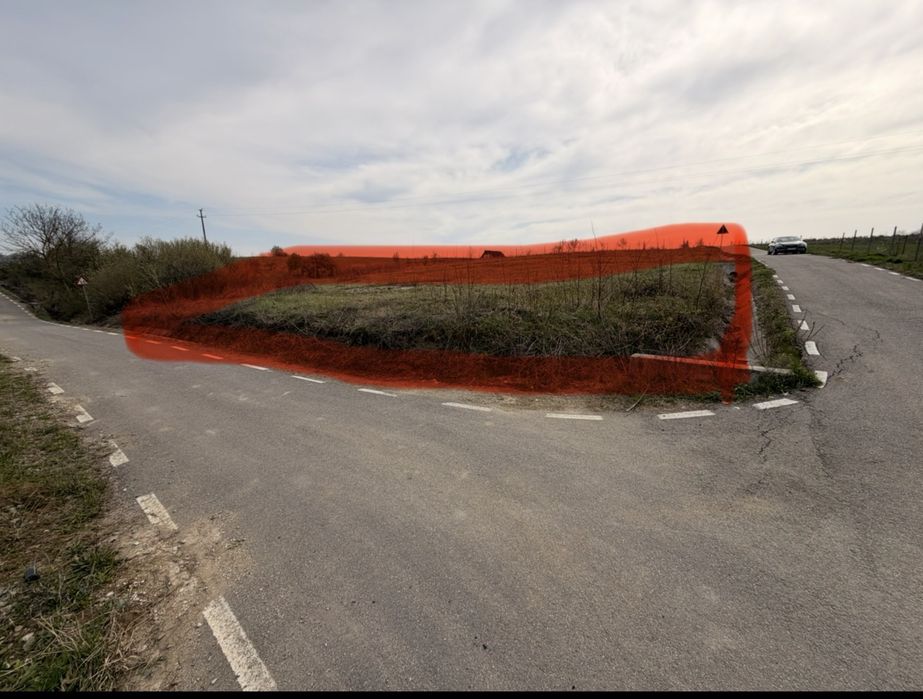 Teren intravilan dublu front stradal
