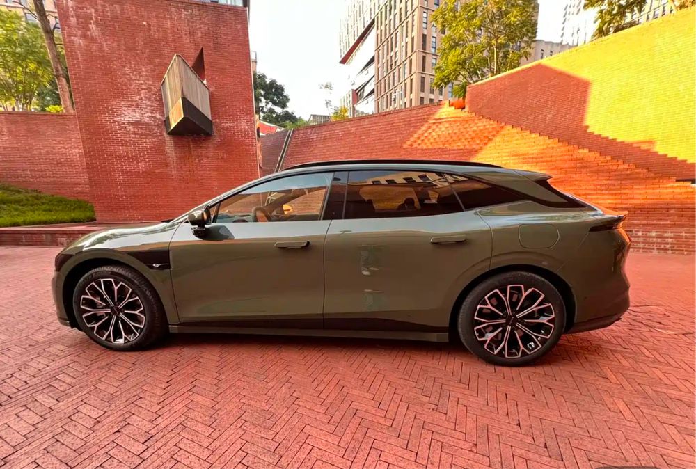 Zeekr 007 GT  824 km zapas 10000km hitoyda yurgan