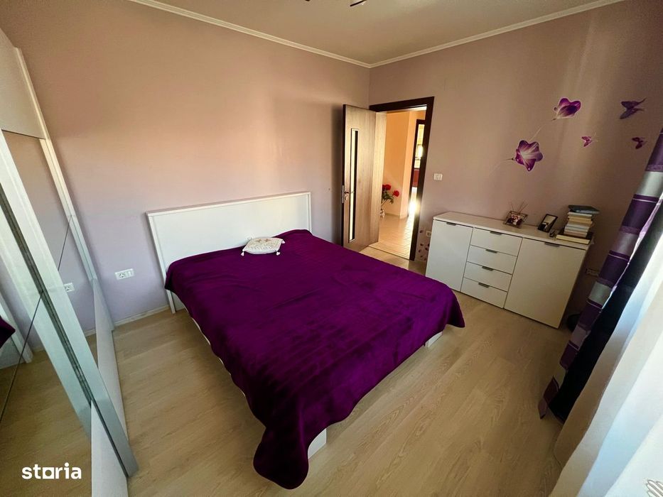 Casa parter 3 camere, garaj si anexa