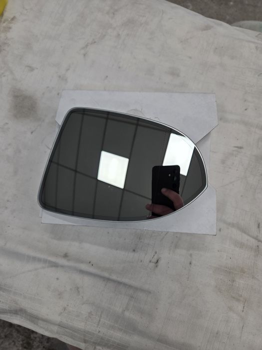 VW Passat b8 3G ляво стъкло на огледало !Ново! ОЕМ!!