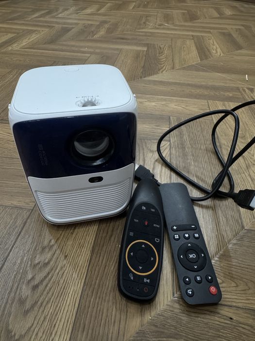 Проектор продам срочно