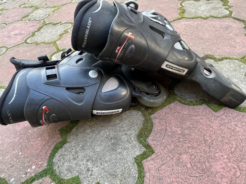 Role Rollerblade 27.5cm  250 ron