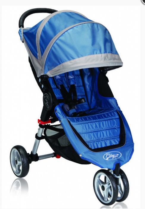 Детская прогулочная коляска