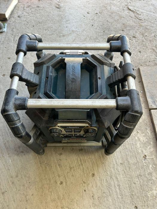 Vând box de santier