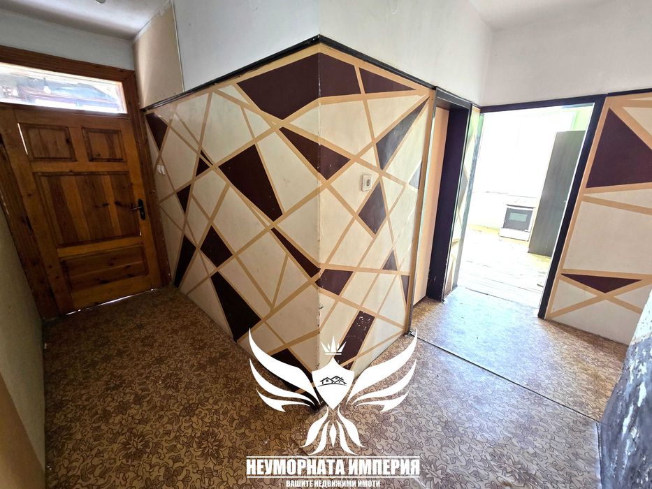 Дава се под наем Четиристаен апартамент в Асеновград - 122 кв.м за 258 € - Снимка #12