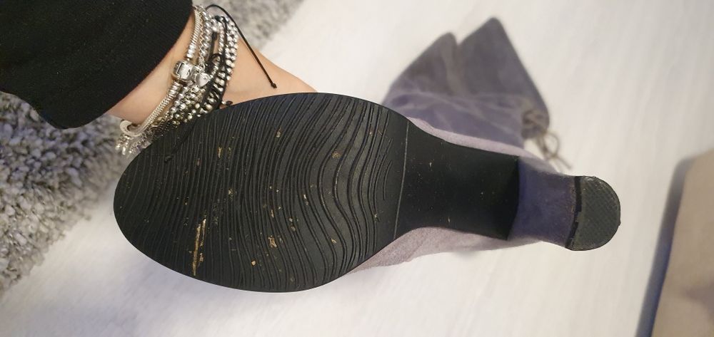 Cizme cu toc peste genunchi