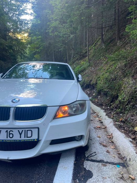BMW 318d - Pachet M de fabrică - Scaune Sport Încălzite - Cârlig