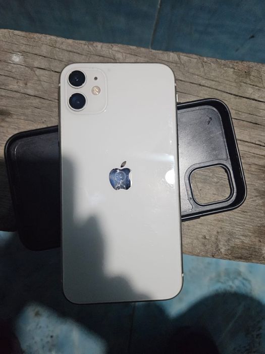 Срочно продам Айфон 11 128гб