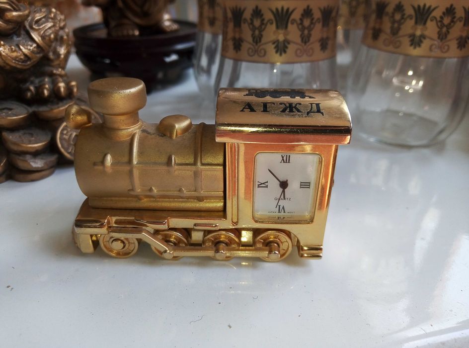 Продам сувениры срочно недорого