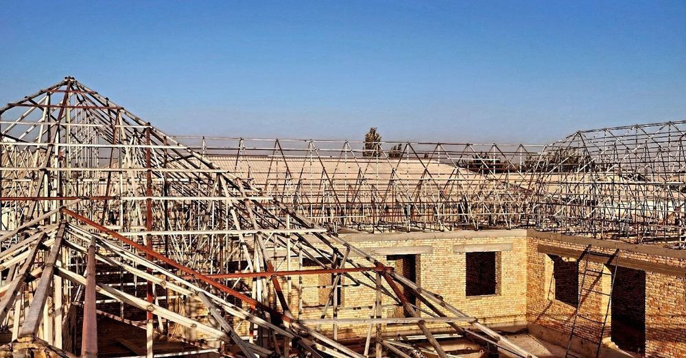 Har xil o'lchamdagi Tom naves stadiyonlar qurib ornatamiz