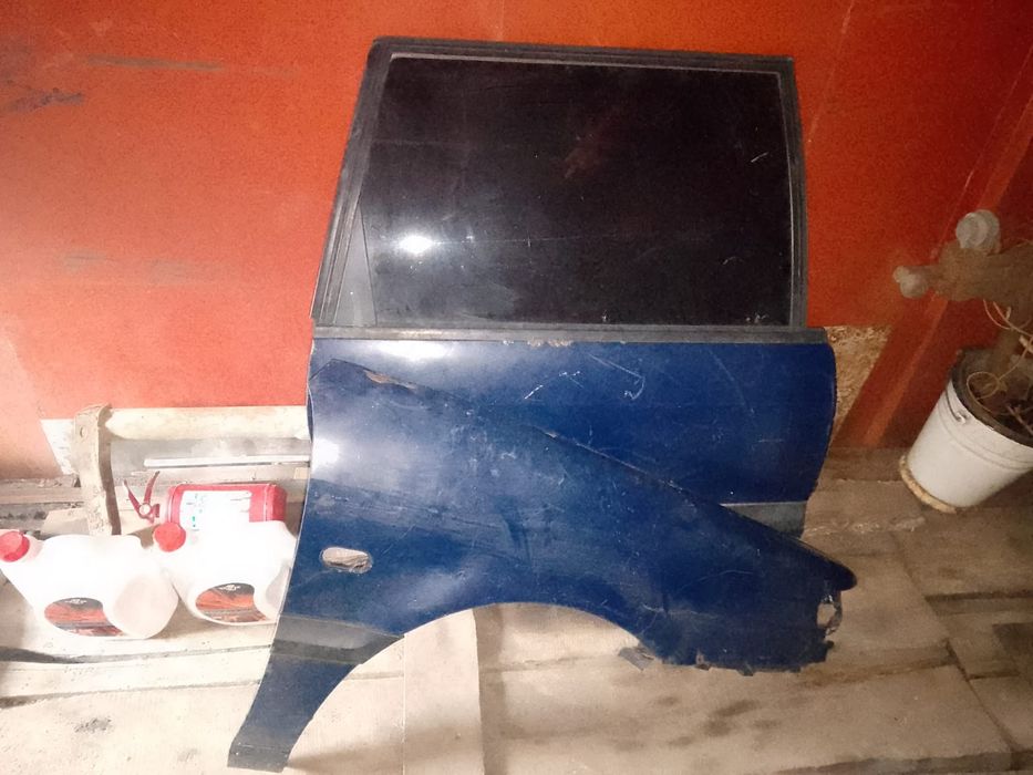 Продам  запчасти на машину и прочее