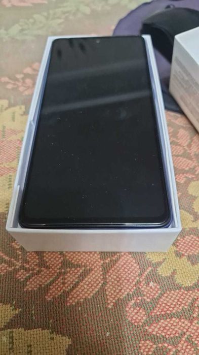 продам Samsung Galaxy A53