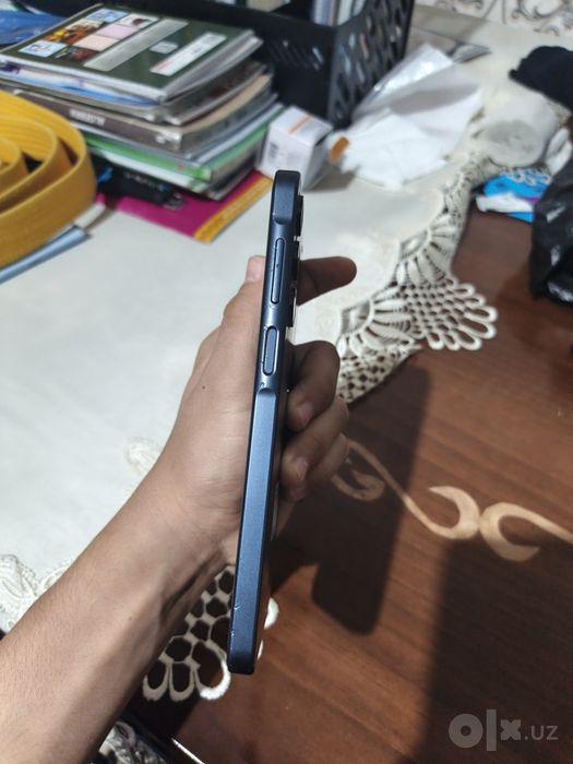 Samsung a16 sotiladi holati zor