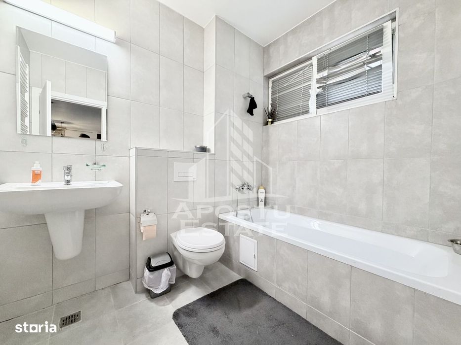 Apartament de vanzare cu 3 camere si curte, zona Lipovei Timisoara
