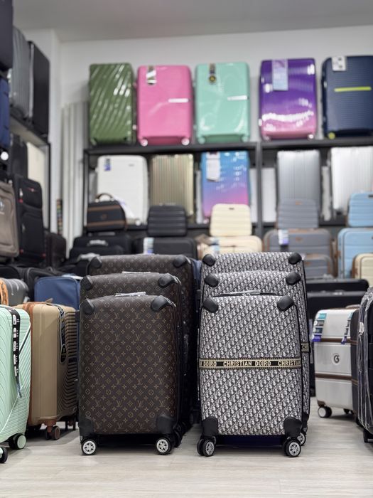 Чемодан новые,  Луи витон, Диор