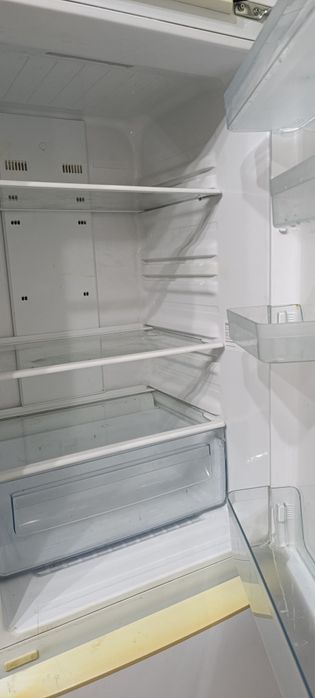 Отдам холодильник