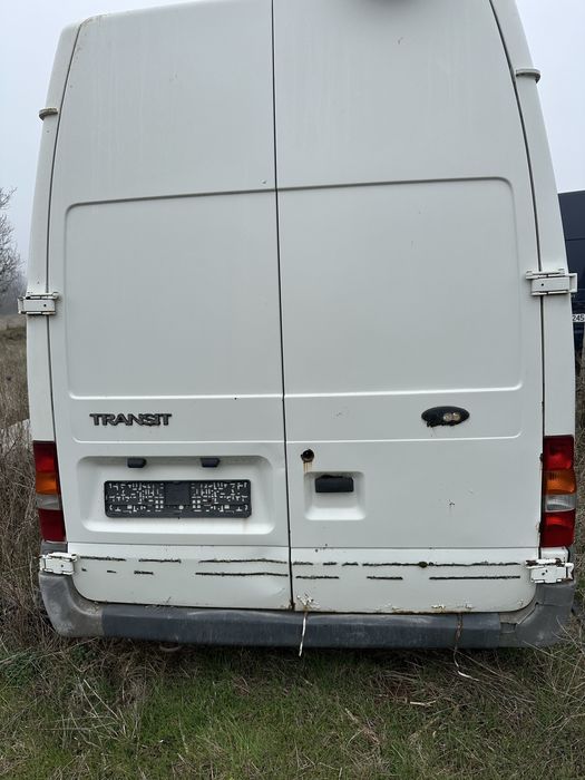 Продавам врати  врата капак прозорец стъкло за форд Транзит