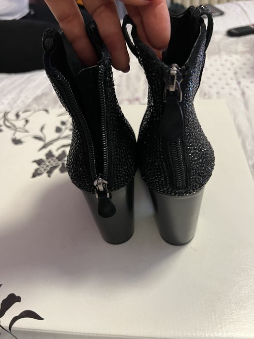 Оригинални  боти Jewel shoes