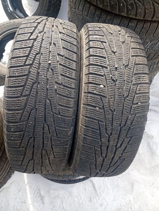 Продам две покрышки 195/65 r15.