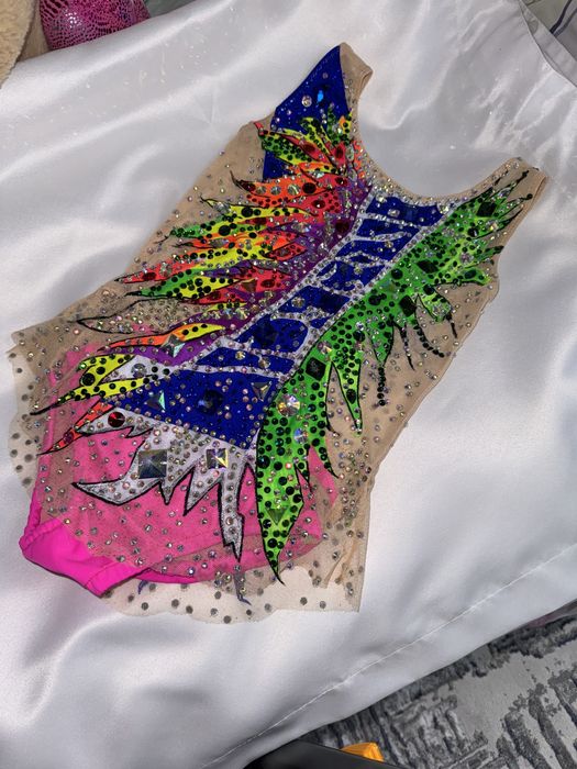 Продаю Купальник художественной гимнастике