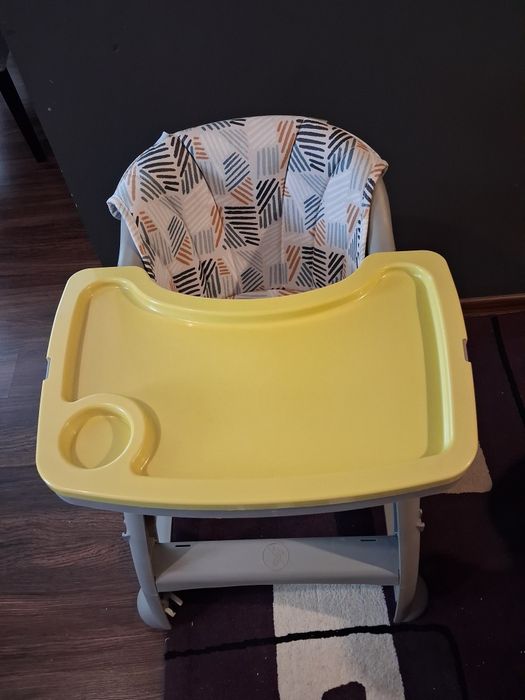 Scaun masa bebe,in stare f buna