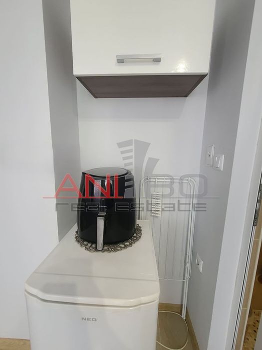 Дава се под наем Едностаен апартамент в Варна, Център - 30 кв.м за 348.84 € - Снимка #7