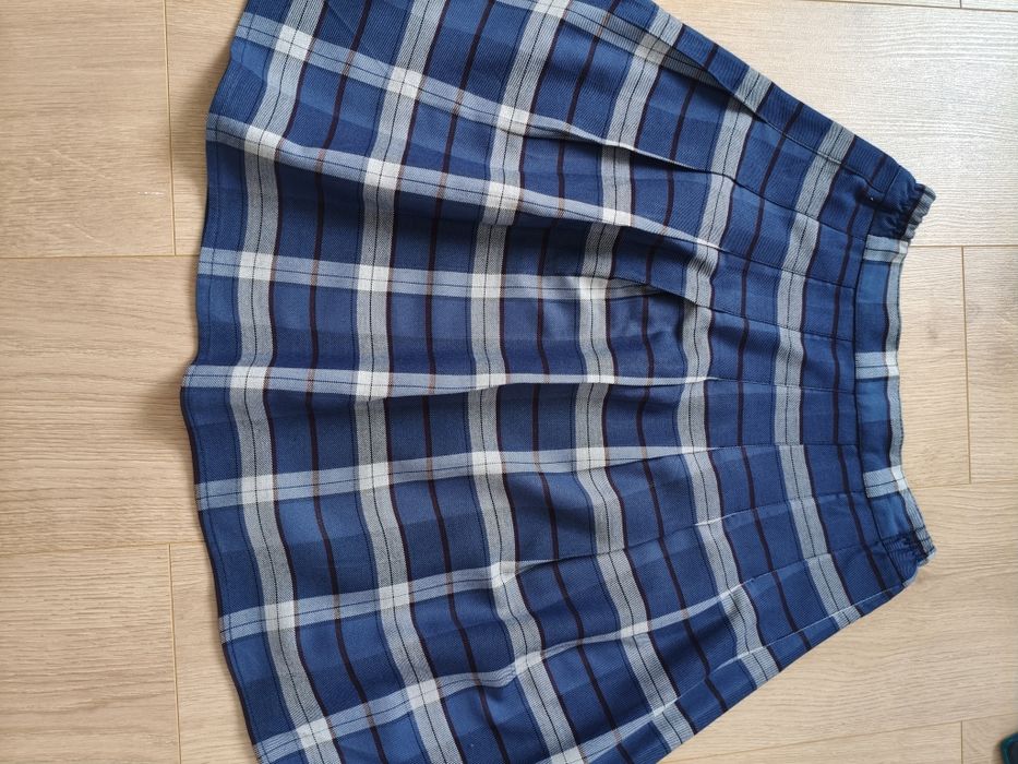 Продам школьную юбку